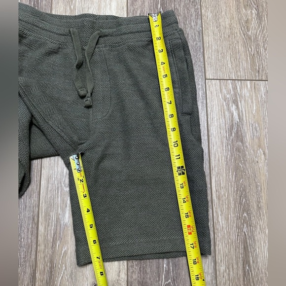 🛍️ goodiellow & co 77% cotton 7” Shorts Size XS excellent condition - Picture 5 of 7